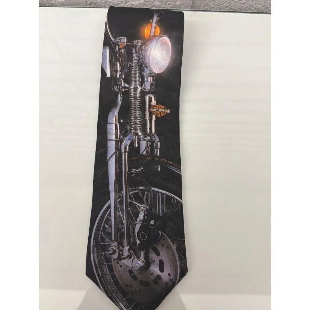 VTG Harley Davidson Motorcycle “ The Leading Edge “ Men’s Necktie